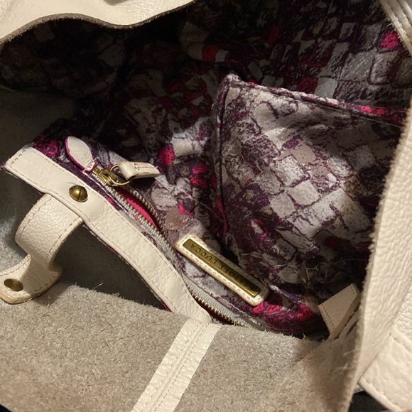 Elliott Luca Boho Satchel Bag in white pebbled leather - Picture 9 of 9